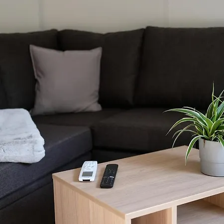 Iguana - Tiny Haus Am Reptilienzoo Reptilium * Landau in der Pfalz