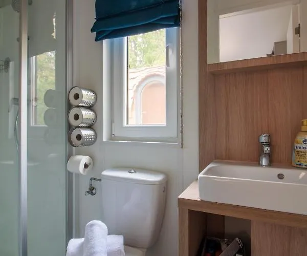 Iguana - Tiny Haus Am Reptilienzoo Reptilium 度假居 *